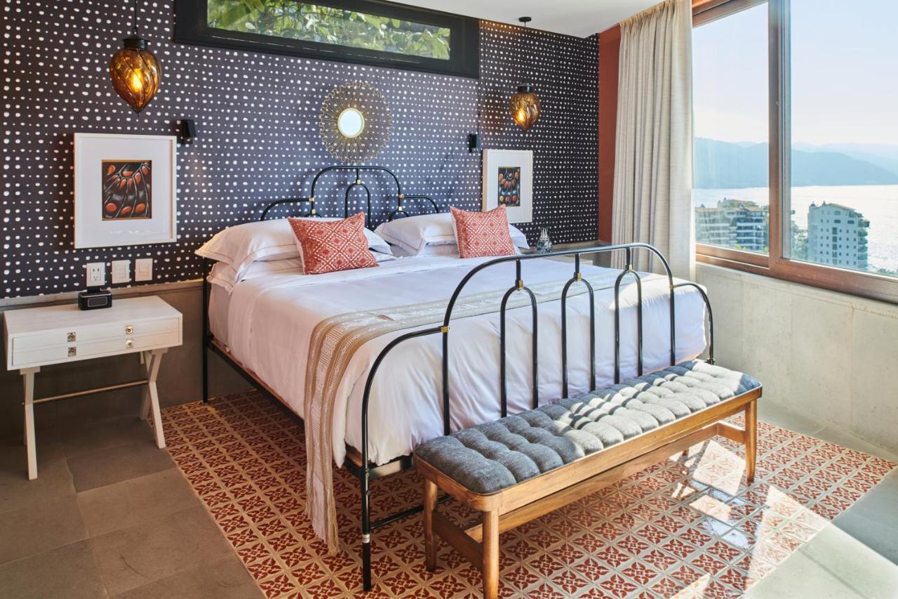 Hotel Luxury Patio Azul (Adults Only) Puerto Vallarta Zewnętrze zdjęcie A bedroom at the hotel