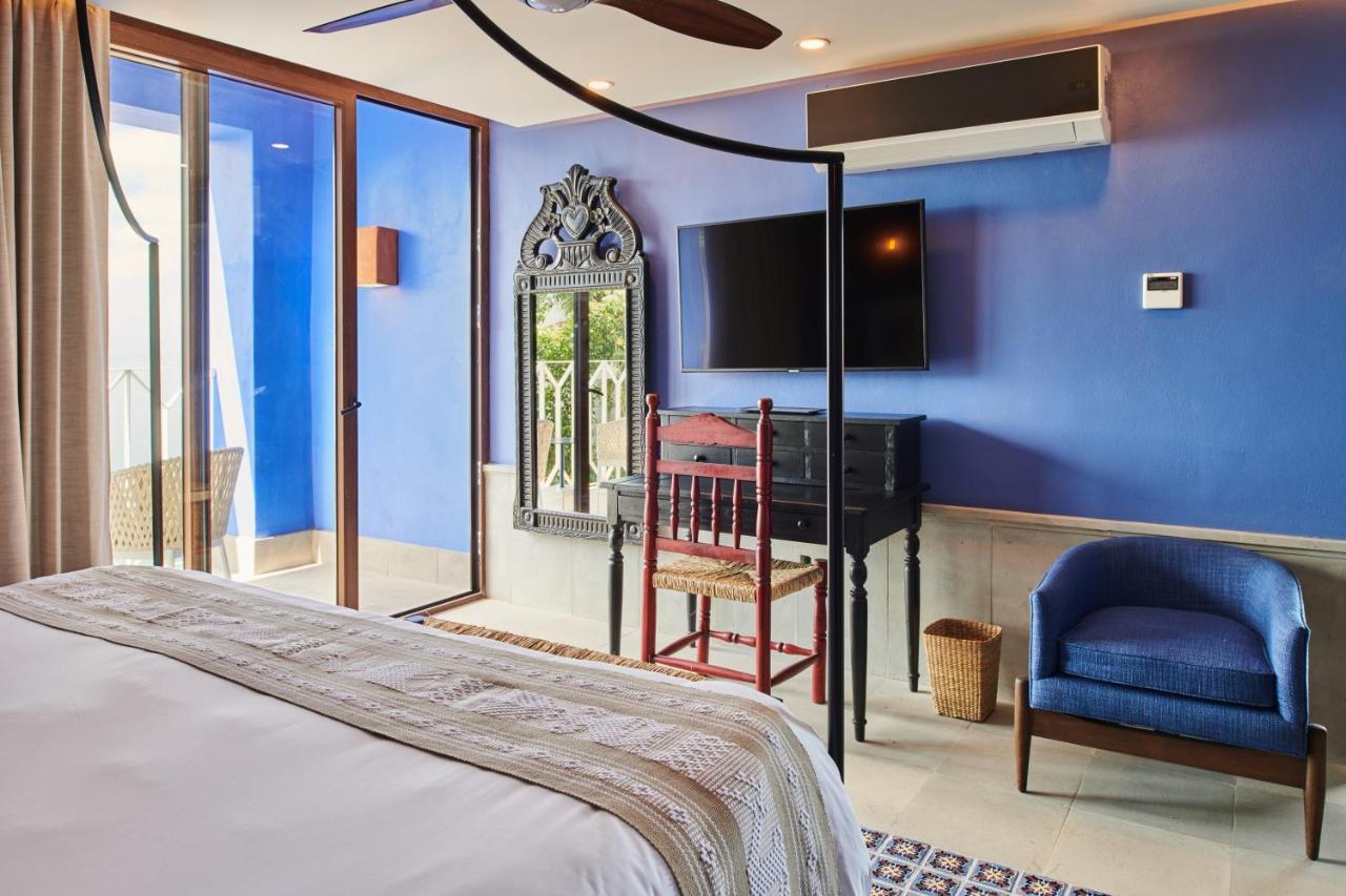 Hotel Luxury Patio Azul (Adults Only) Puerto Vallarta Zewnętrze zdjęcie A room at the hotel