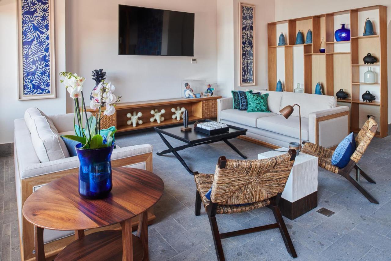 Hotel Luxury Patio Azul (Adults Only) Puerto Vallarta Zewnętrze zdjęcie The living room of a suite at the hotel